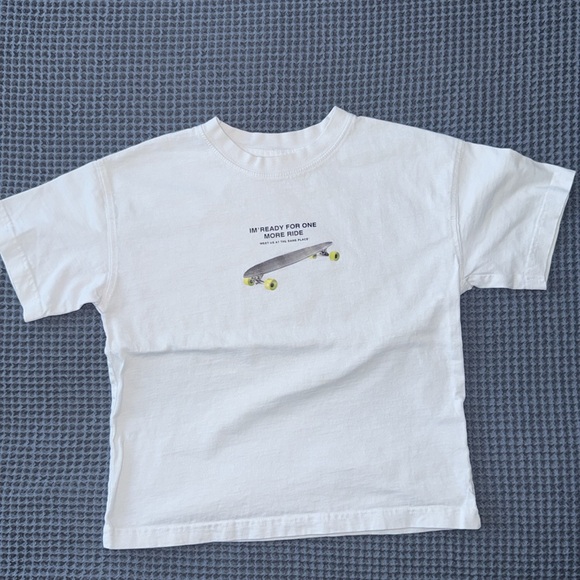 Kids T-Shirts Bundle - Set of 4 - Picture 6 of 6